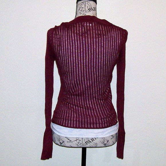 NWOT Beautiful 2 in 1 Sweater Top - Picture 4 of 6